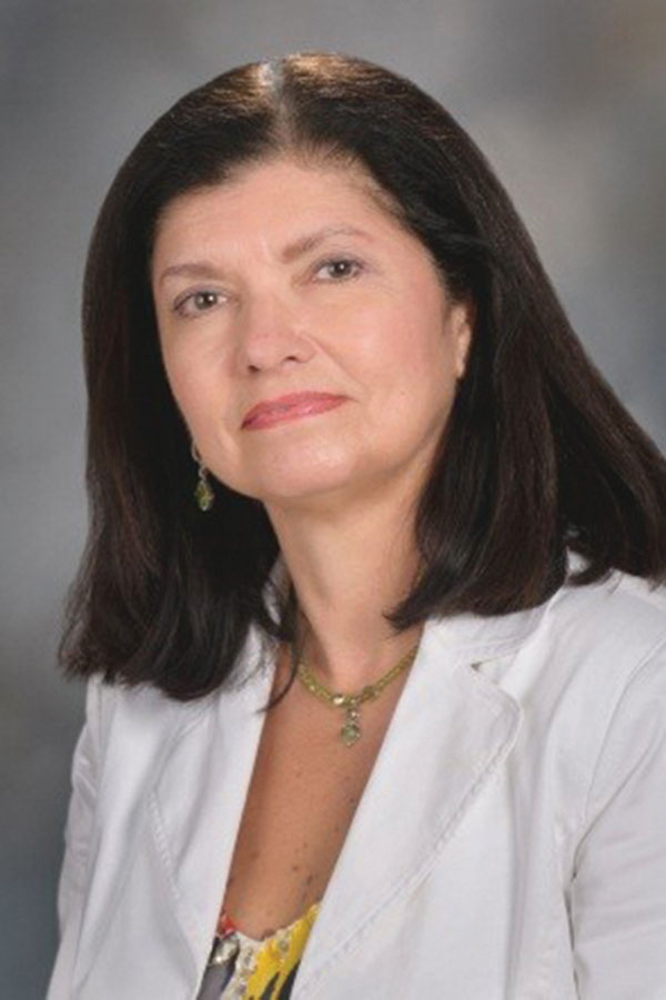 Dr. Carmen Escalante